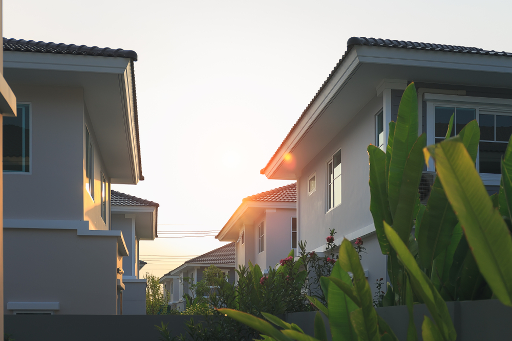 What Can Delay Settlement When Buying a Home?