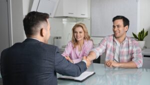 How to Use Your Savings to Reduce Loan Interest (Without Locking Your Money Away)