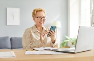 How to Use a Rolling Review to Keep Your Business Loan on Track